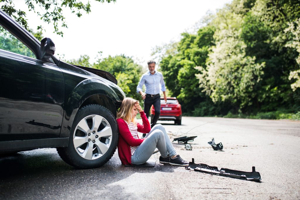 Cómo un Abogado de Lesiones Personales Puede Ayudarte Después de un Grave Accidente de Coche