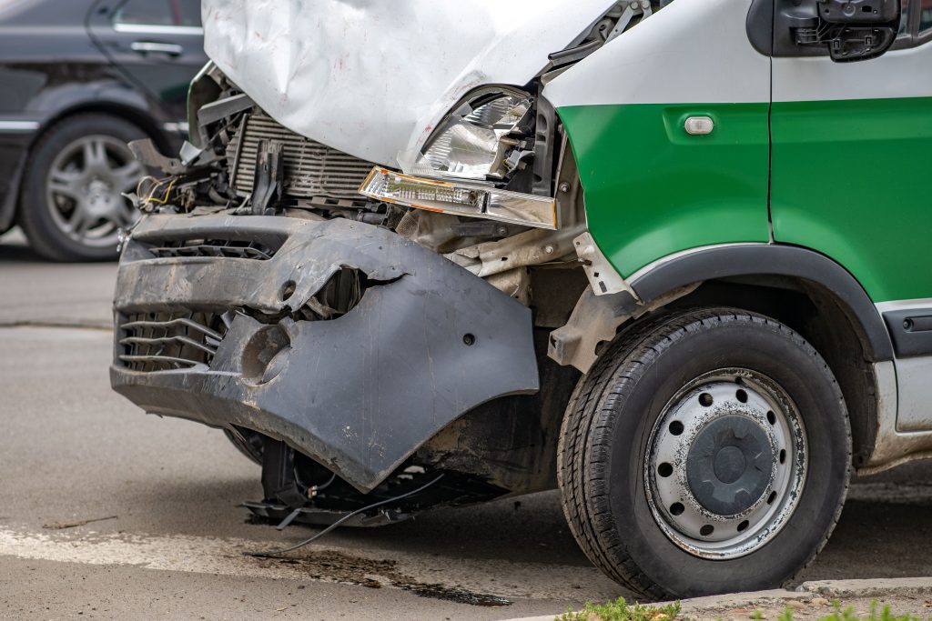 Cómo un abogado de lesiones personales puede hacer tu vida más fácil después de un accidente de camión